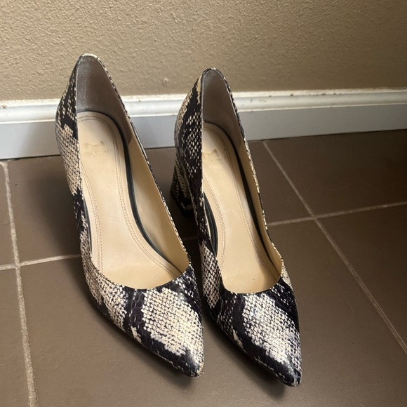 MARC FISHER LTD Women's Black Tan Multi  Snake Block Heels Pumps Leather EUC - Picture 15 of 17